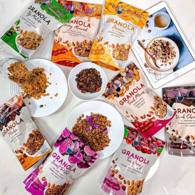 DAILY ME กราโนล่า ธัญพืชอบกรอบกราโนล่า (แบบถุงซิปล็อค) ขนาด 250กรัม
