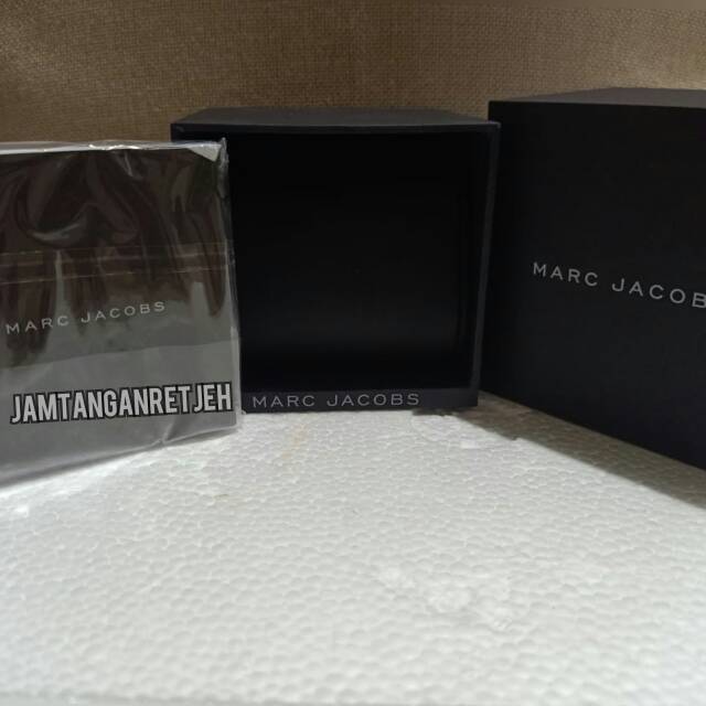 Marc JACOBS กล่องนาฬิกา MARC JACOBS ดั้งเดิม