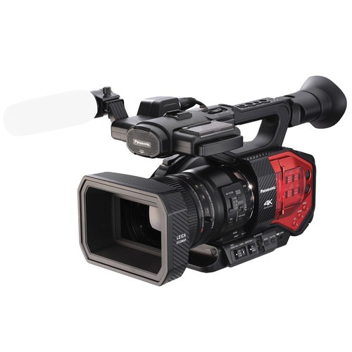 กล้องวีดีโอ Panasonic AG-DVX200 4K Camcorder with Four Thirds Sensor and Integrated Zoom Lens (ประกั
