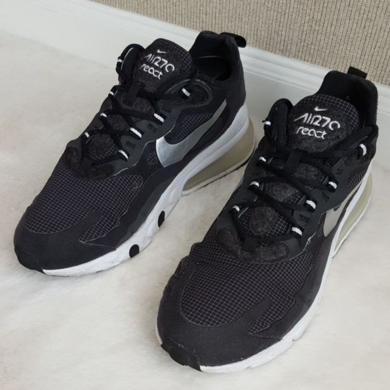 รองเท้ามือสอง Nike Air Max 270 React (Size 40.5 / 25.5 Cm.)
