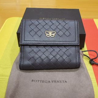 Bottega Veneta wallet kept unused