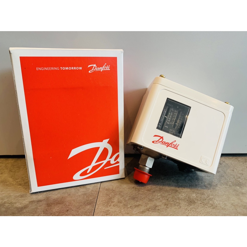 แดนฟอส Danfoss เพชรเชอร์ สวิตช์ Rang 0-7 Bar Model KP35 เกลืยว 1/4"