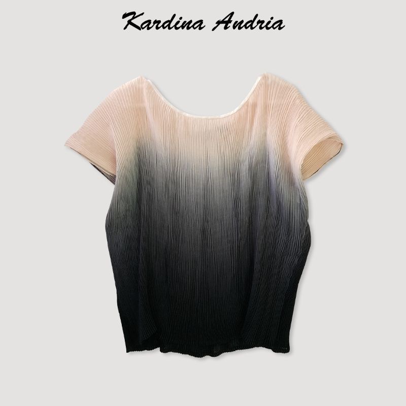  (NEW) Kardina Andria - Color Feded Pleats Blouse เสื้อเบลาส์ผ้าพลีท / Free Size