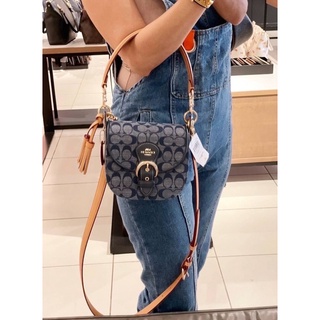 👜กระเป๋าCOACH ใบเล็ก Kleo Shoulder Bag In Signature Chambray