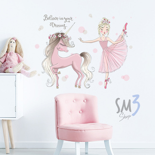 สติ๊กเกอร์ติดผนัง PVC กันน้ำ ภาพสาวน้อยเต้นบัลเล่ต์ และยูนิคอนสีชมพู