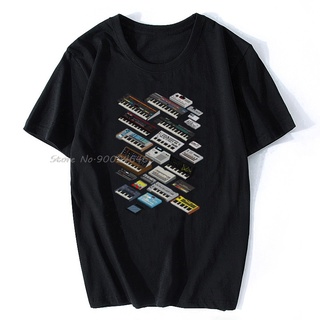 เสื้อยืด ผ้าฝ้าย พิมพ์ลายอนิเมะ Synthesizers and Drum Machines สไตล์ฮาราจูกุ สําหรับผู้ชาย และผู้หญิงS-5XL