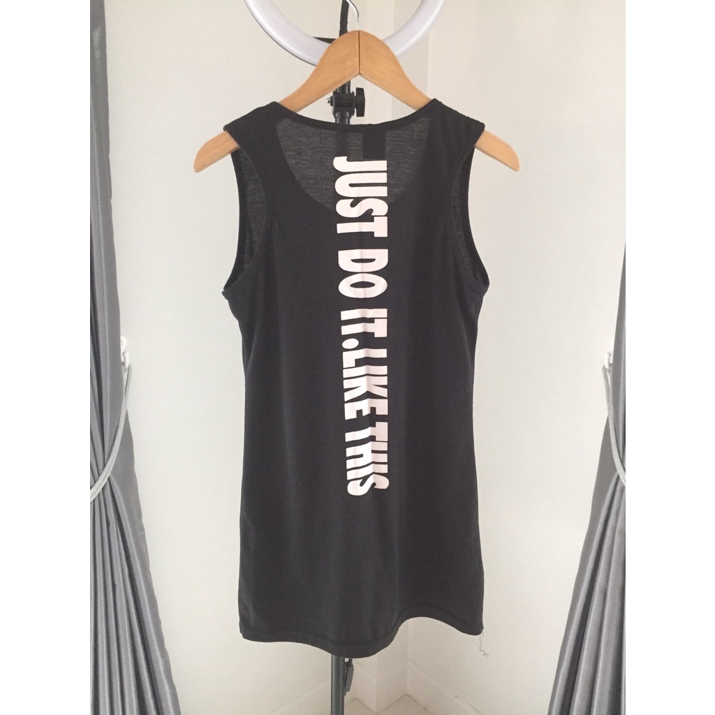 รวมกัน 95+ ภาพพื้นหลัง เสื้อกล้ามสีดำ คมชัด