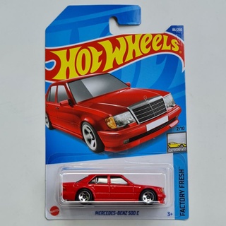 hotwheels​ Mercedes Benz 500 e สีแดง​ รถเหล็ก