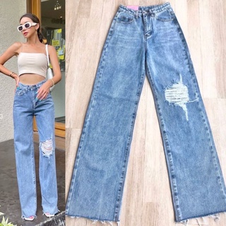 Promthong jeans กางเกงยีนส์ทรงกระบอกใหญ่ ดีเทลแต่ขาดเข่าข้างเดียวสุดชิค