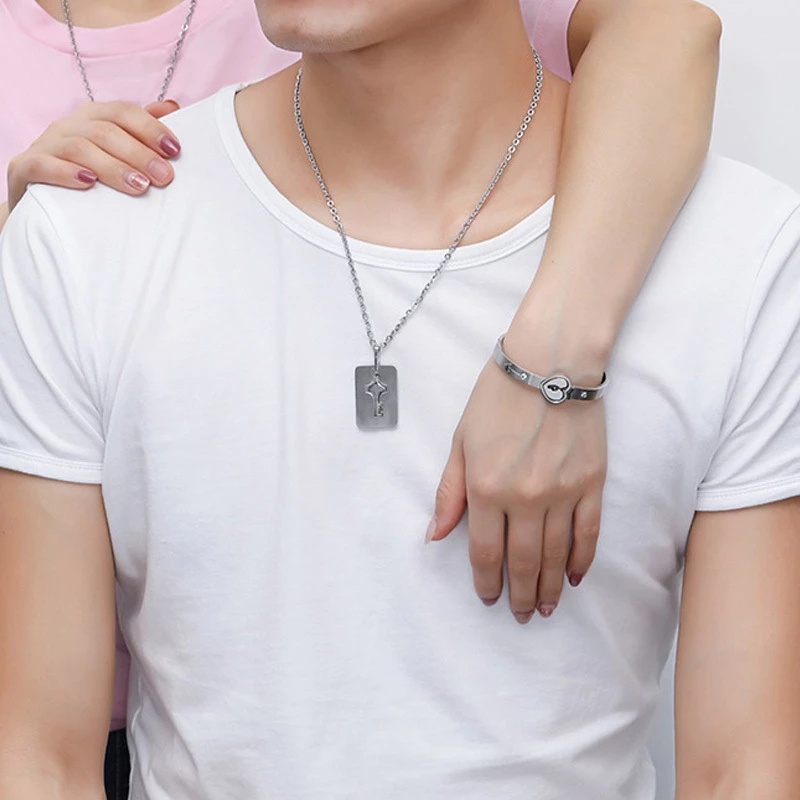 2 ชิ้น / เซต คู่รัก เครื่องประดับ ความรัก หัวใจ ล็อค สร้อยข้อมือ สเตนเลส สร้อยข้อมือ & กําไล กุญแจ จี้ สร้อยคอ เครื่องประดับ