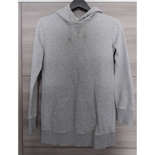 Uniqlo Girls/Woman’s Hoodie Sweater Shirt Size M/36”