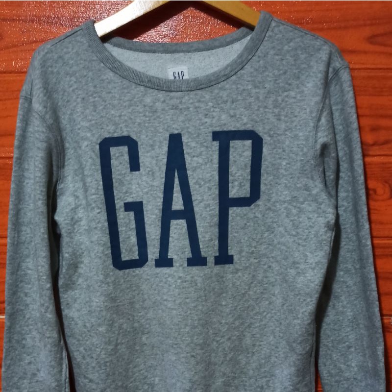 GAP KIDS CREWNECK***