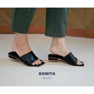 PMR Shoes รองเท้าแตะหนังไมโครไฟเบอร์ รุ่นBonita Sandal สีBlack(เท้าอูมแนะนำบวกเพิ่ม1ไซส์จากปรกติ)