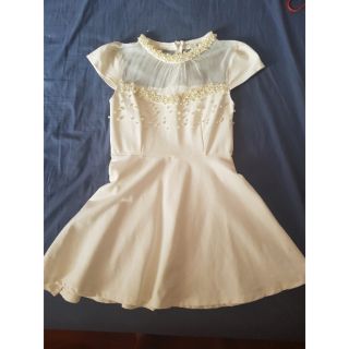 👗ชุดเดรสออกงาน ปักมุก สวยมว้าก มือ 2 ใส่ครั้งเดียว