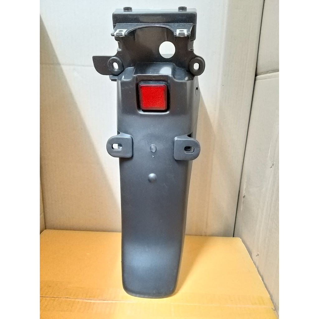 บังโคลนหลัง(สีดำ)พร้อมอุปกรณ์ เวฟ WAVE 110S, 100S, 100Z ปี 2001-2004 #รุ่นไฟท้ายมน # HMA BRAND # 3220-055-ZBLR