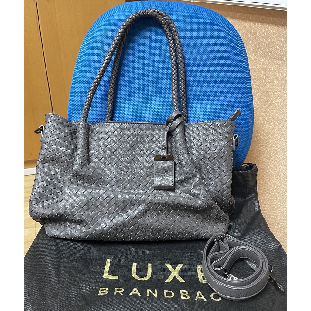 (USED-LIKE NEW) กระเป๋าสะพายลายสาน หนังแท้ งานสวยเหมือนของใหม่ LUXE BRANDBAG ราคาสุดคุ้ม