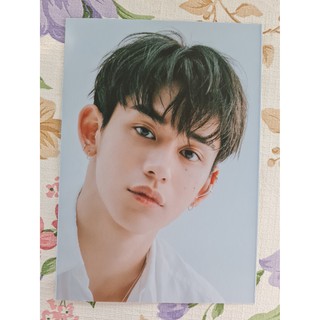 [พร้อมส่ง/YES24 Special Gift] โปสการ์ด ลูคัส Lucas ปฏิทิน WayV 2021 Seasons Greetings Postcard