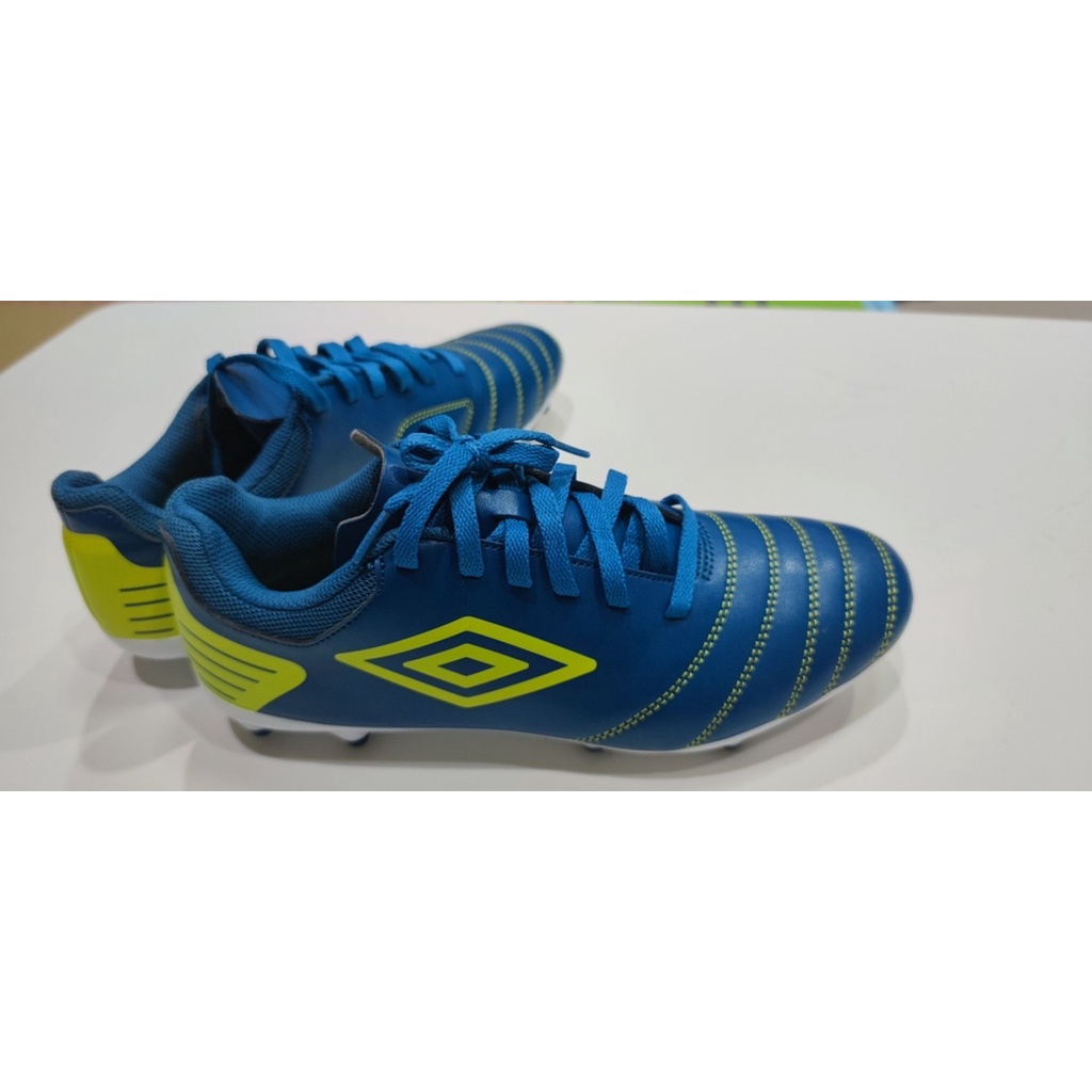รองเท้าสตั๊ด รองเท้าฟุตบอล Umbro