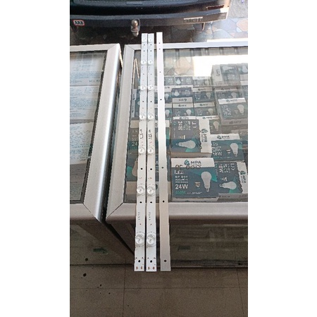 32 "INCH LED TV BACKLIGHT 7 ปุ่ม 3VOL UNIVERSAL MODIFIED 62 ซม. แผ่นอลูมิเนียม LENGTH