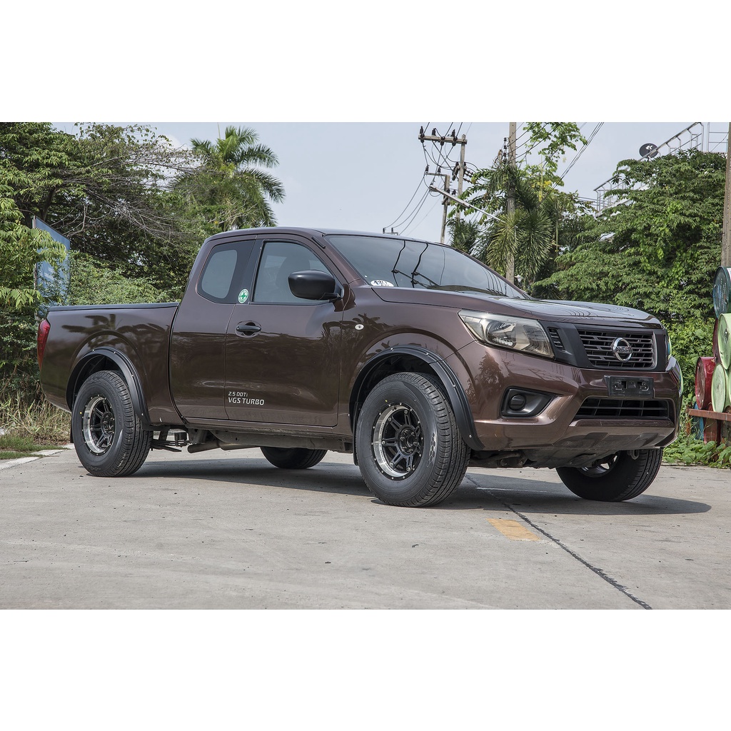 คิ้วล้อ ล้อล้น ล้อยื่น Navara Np300 2014-2020  ยกสูง ตัวเตี้ย  คิ้วยื่น 3 นิ้วครึ่ง แบบหมุด ราคายกชุ