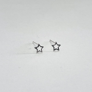 vela.cheeva : *silver925 / star earring ต่างหูเงินแท้ รูปดาวกลวงแบบบาง