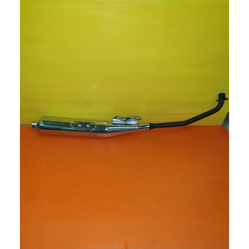 ท่อเดิม smash new ปี2004 tsukijij ท่อไอเสีย smash new smash pro เดิมเงียบอย่างดี มีมอก.