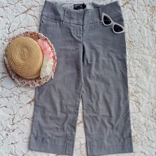 กางเกงขายาว 4-5 ส่วน สีเทาลายสก๊อต size 7