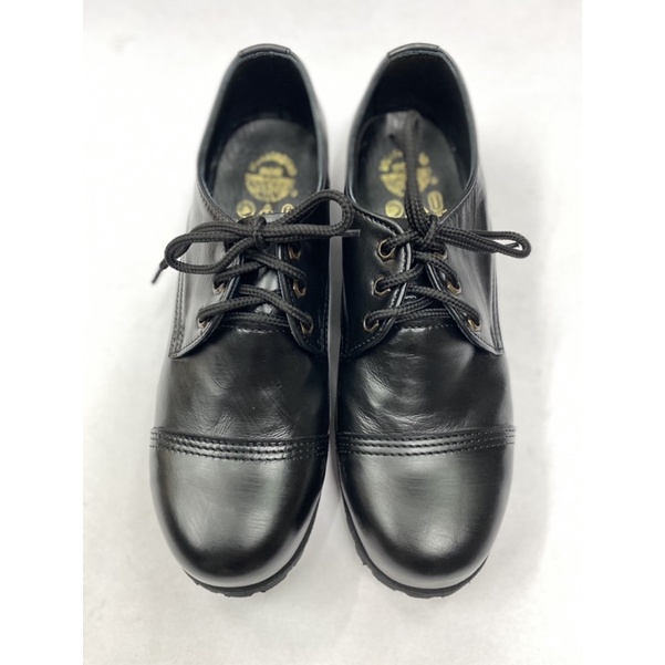 รองเท้าหัวเหล็กอันเดอร์กราวหนังน้ำมันแท้ 100% Safety  shoesหนังวัวขัดเงาสีดำและสีน้ำตาล สวยงามทนทาน