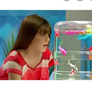 ping toys  Robo Fish  ปลาว่ายน้ำในโถ ของเล่นสุดฮิตโดนน้ำได้ มีไฟ พร้อมถ่าน 2ก้อน(คละสี) สินค้าน่ารั