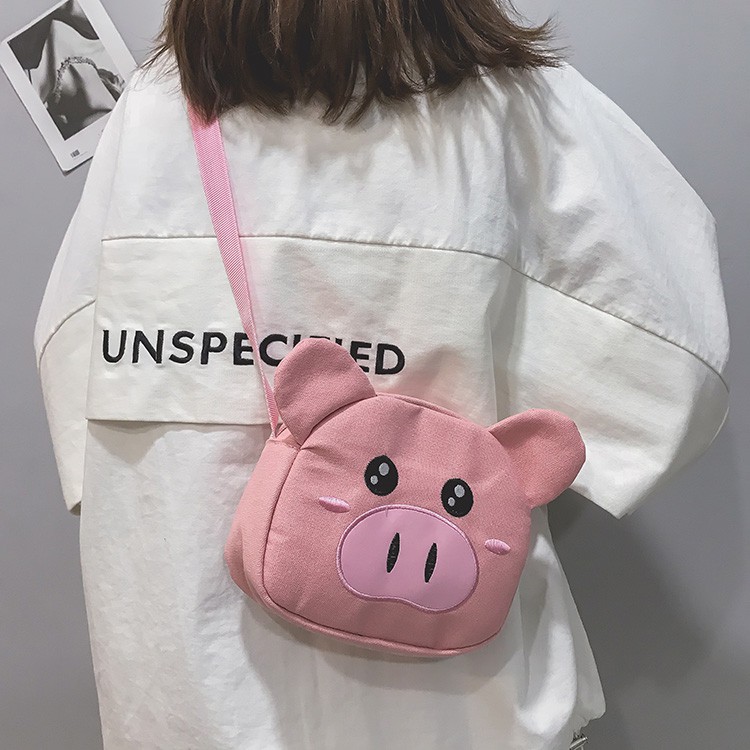 ifashionbag(IF868) กระเป๋าสะพายข้างน้องหมูอู๊ดๆน่ารักมุ้งมิ้ง