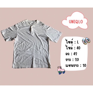 Uniqlo(L) เสื้อยืดสีขาว กระดุมหน้า