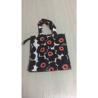 กระเป๋าเคลือบกันน้ำ ลายดอก marimekko ของใหม่ พร้อมส่ง