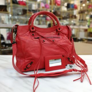 Balenciaga​ Classic​ Velo Lamb​ Orange​ RHW
235216-6505 J-535269
Year​ : 2013