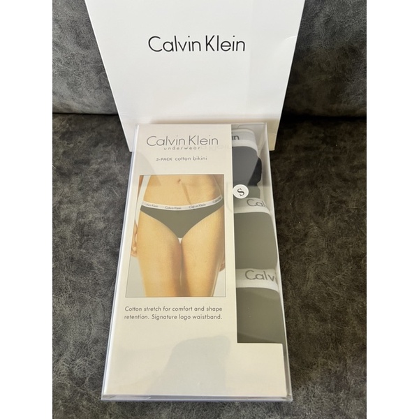 กางเกงใน Calvin Klein