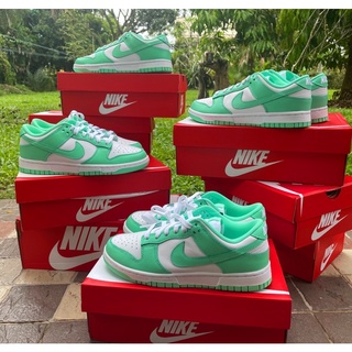 (สินค้าพร้อมจัดส่ง) Nike Dunk Low ‘Green Glow’