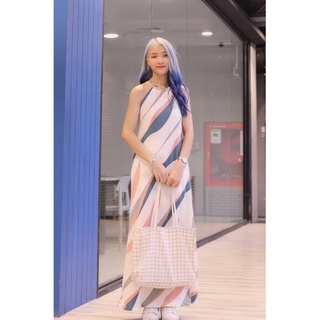 เดรสยาว เลือกสีทางแชท