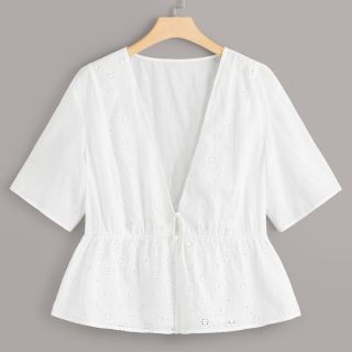 เสื้อเบลาซ์ plus size สีขาว ผักลูกไม้