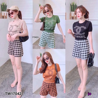 set 2 ชิ้น เสื้อไหมพรมทอลาย + กางเกงไหมพรมขาสั้น TT17042 set of 2 pieces, striped knitted sweater + knitted shorts