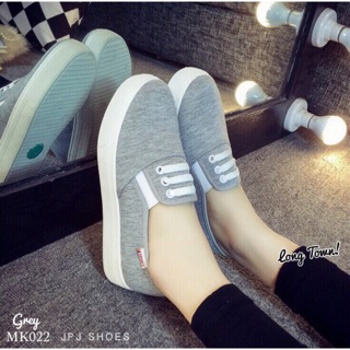 Fashion shoes