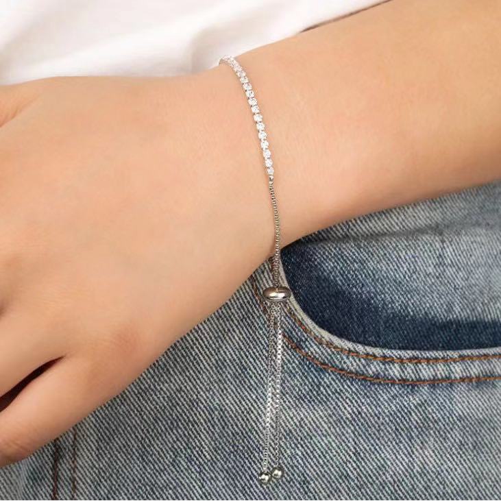 สร้อยข้อมือ ประดับเพชร พลอยเทียม แวววาว สามารถปรับได้ แบบเรียบง่าย แฟชั่นสไตล์เกาหลี สําหรับผู้หญิง