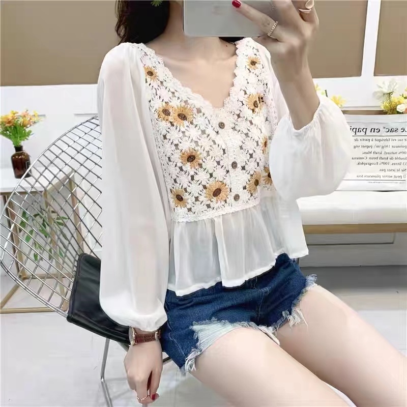 1968 พร้อมส่ง เสื้อลูกไม้ เสื้อถักนิตติ้งลายดอกไม้ น่ารักๆ ผ้าถักงานปักลายดอกไม้ (สินค้าพร้อมส่ง)
