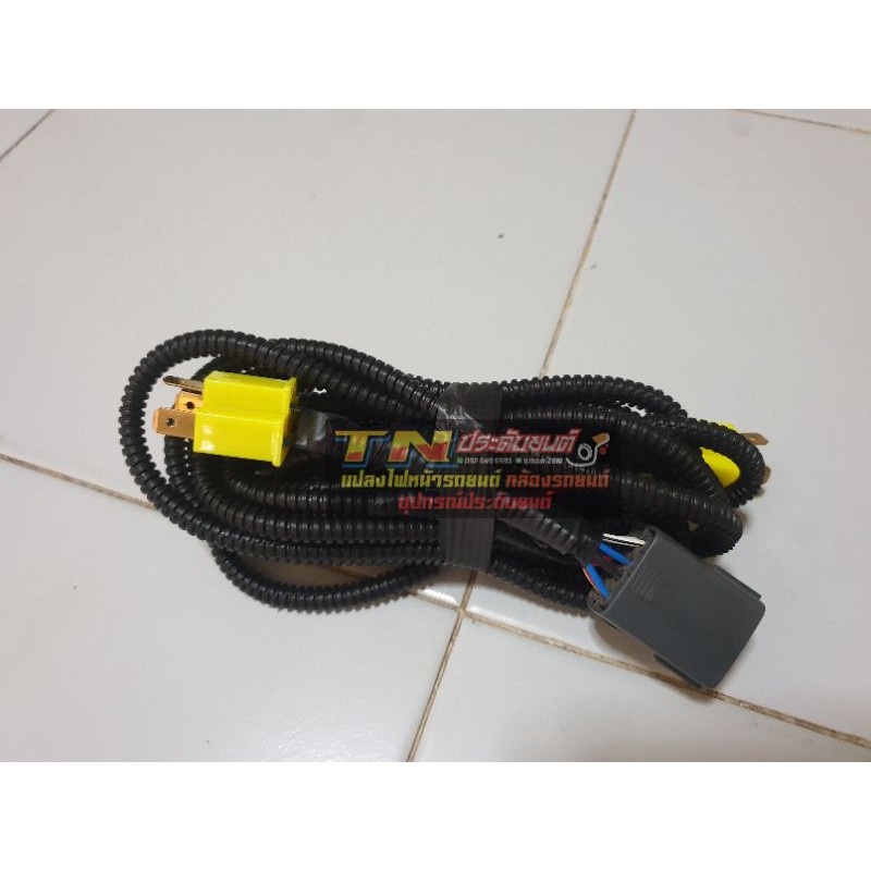 สายแปลงไฟหน้าmazda2 sky