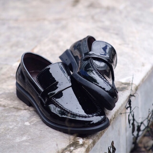 901 loafers รองเท้าสไตล์เกาหลีหนังแก้ว สีดำ