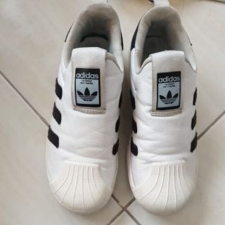 Sale รองเท้ามือสอง adidas 360i size 20cm.