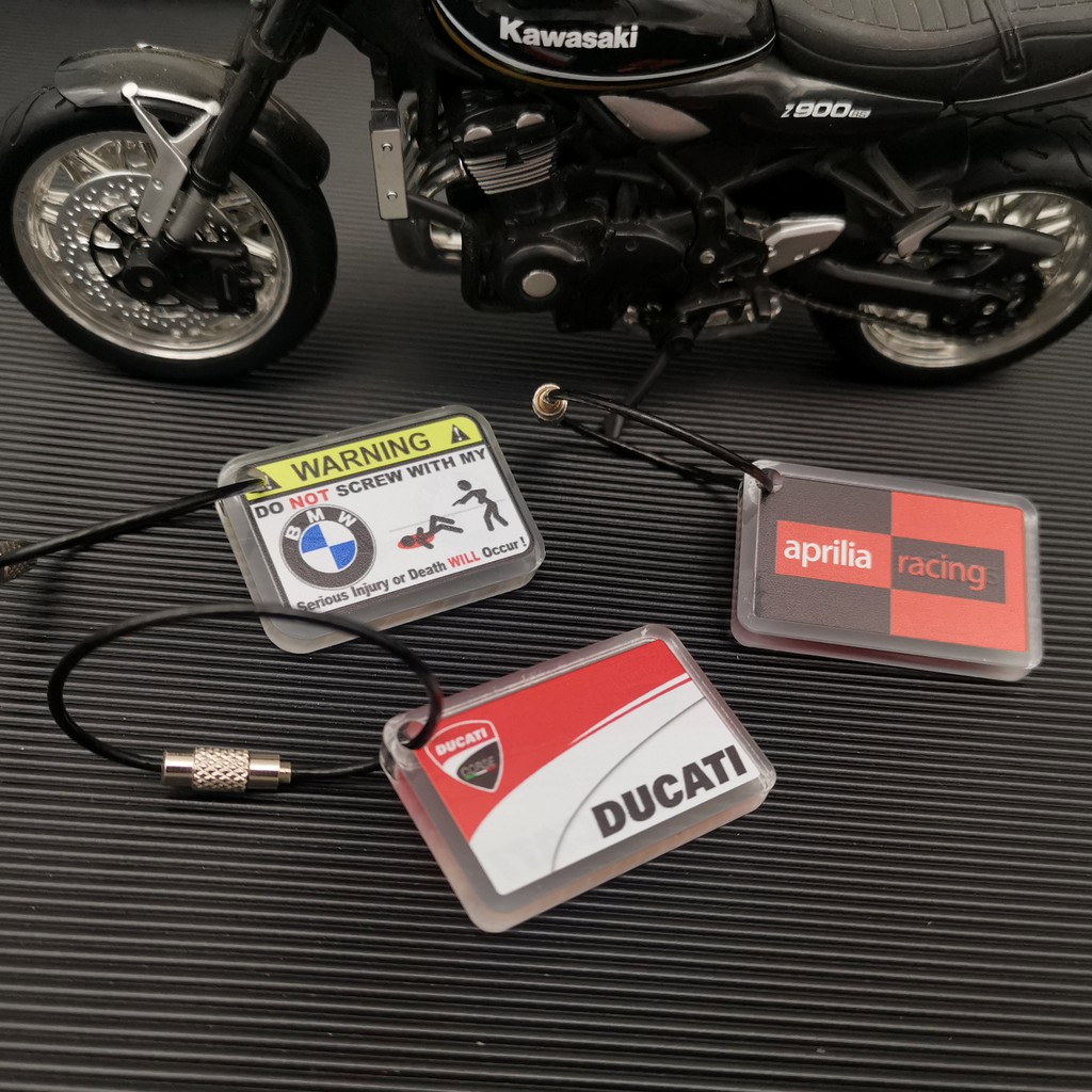 Bmw Kawasaki Benali Honda Ducati Scorpio 299 กม./ชม. จี้กุญแจรถจักรยานยนต์รถจักรยานยนต์พวงกุญแจรถยนต์กระเป๋าเป้สะพายหลังจี้