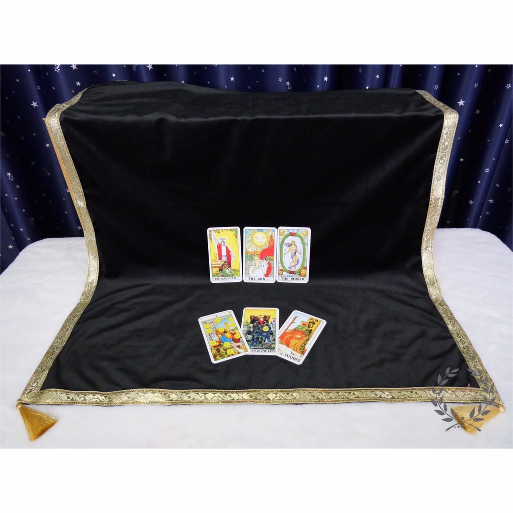 ผ้ากำมะหยี่ปูโต๊ะดูดวงไพ่ยิปซี ทาโรต์ Tarot สีดำขอบสีทองอ่อนขนาด 1 นิ้ว