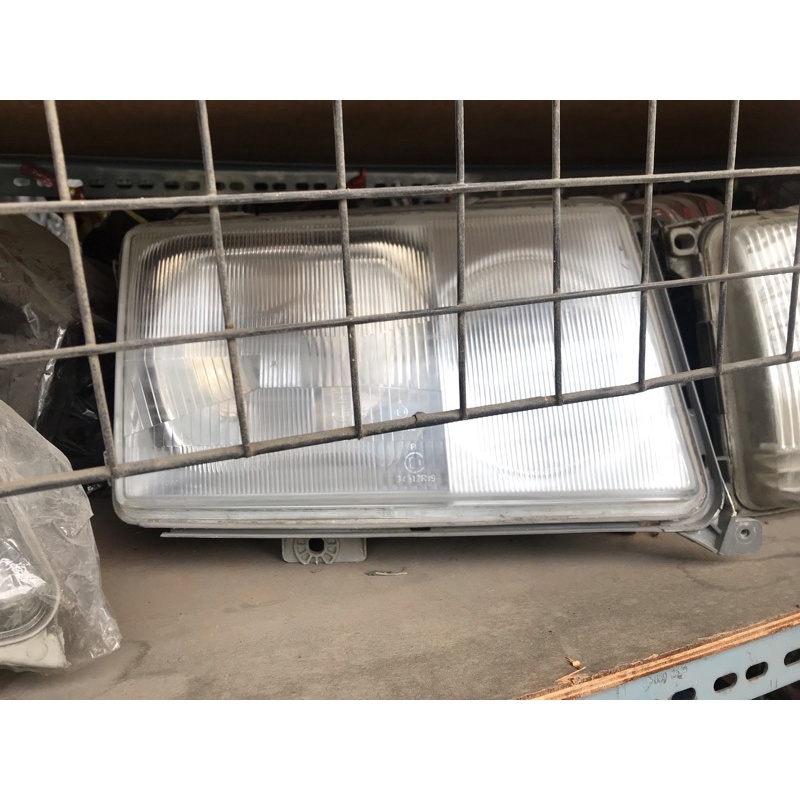 ของเเท้!  ไฟหน้า w124   230E  300E  280E