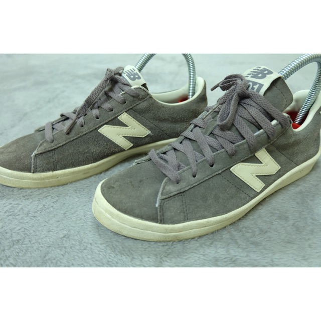 รองเท้าลำลอง New balance
