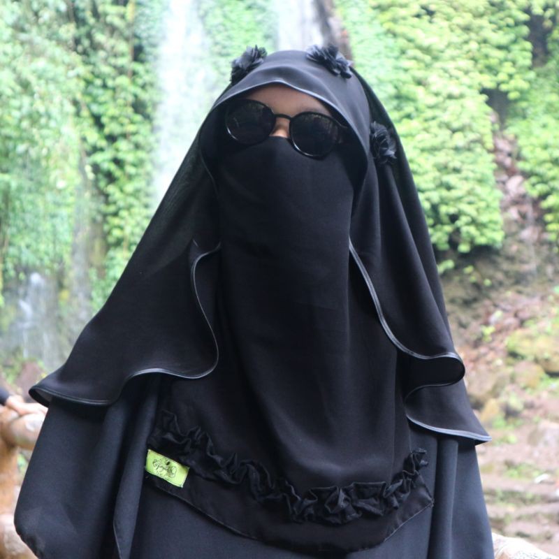 Niqab Zahra*********