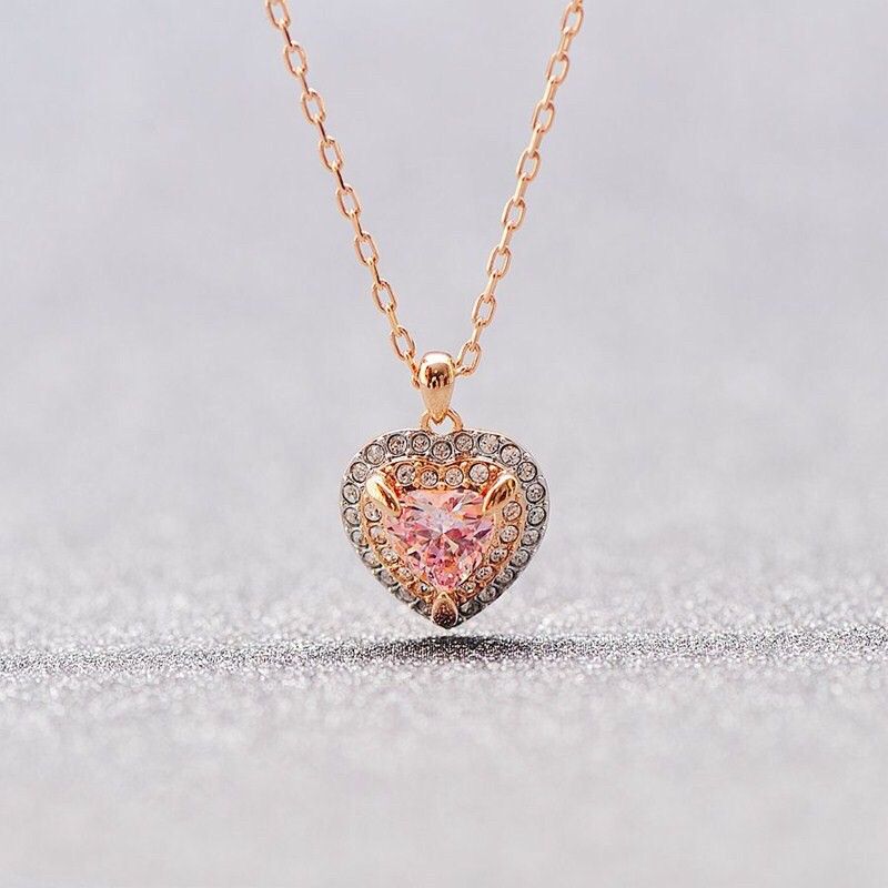พร้อมส่งสร้อยคอ Swarovski ใหม่แท้ 2021 แฟชั่นจี้คริสตัลสวยหรู粉钻项链